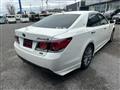 2016 Toyota Crown Hybrid
