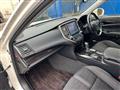 2016 Toyota Crown Hybrid