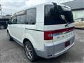 2016 Mitsubishi Delica D5