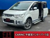 2016 Mitsubishi Delica D5