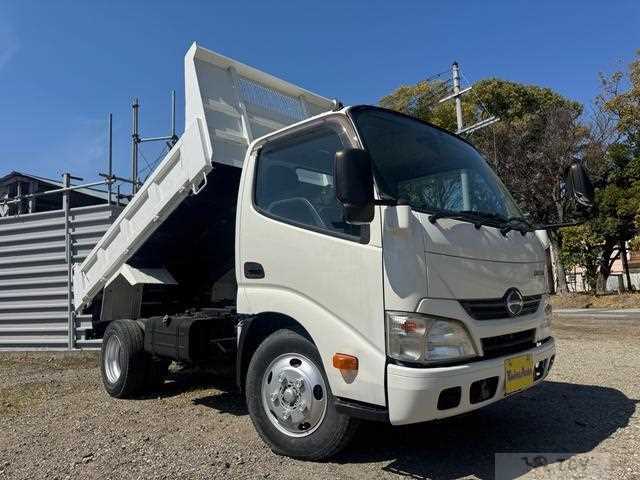 2015 Hino Dutro