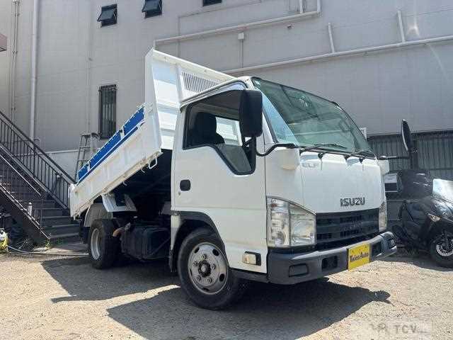 2013 Isuzu Elf Truck
