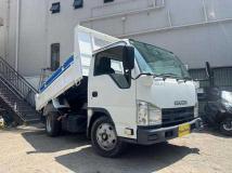 2013 Isuzu Elf Truck