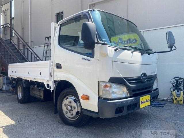 2013 Hino Dutro