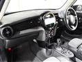 2021 BMW MINI