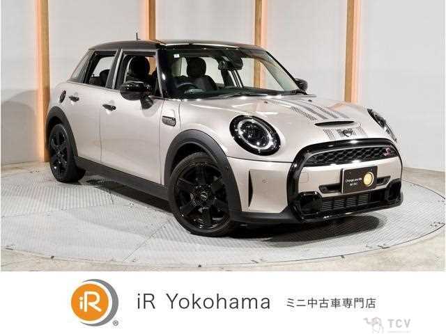 2022 BMW MINI