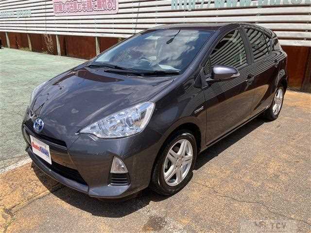 2013 Toyota AQUA