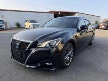 2016 Toyota Crown Hybrid