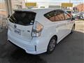 2013 Toyota PRIUS α