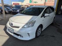 2013 Toyota PRIUS α
