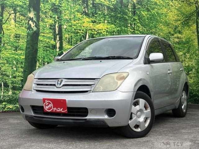 2002 Toyota IST