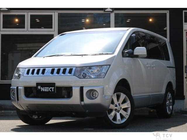 2014 Mitsubishi Delica D5