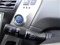 2013 Toyota PRIUS α