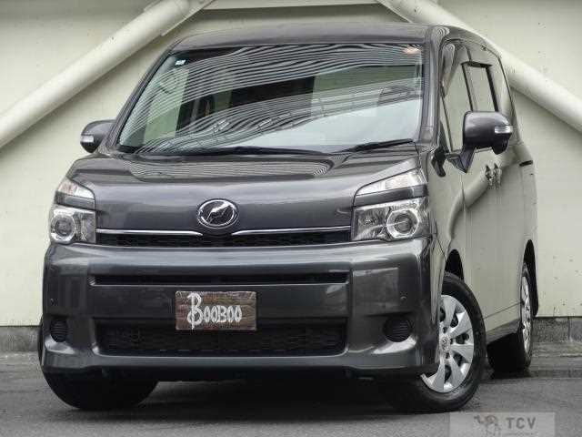 2012 Toyota Voxy