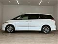 2016 Toyota Estima