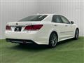 2013 Toyota Crown Hybrid