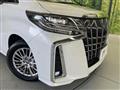 2022 Toyota Alphard Hybrid