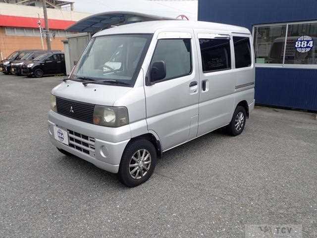 2004 Mitsubishi Minicab Van