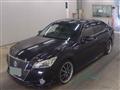2015 Toyota Crown Hybrid
