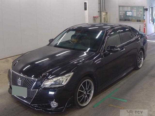 2015 Toyota Crown Hybrid