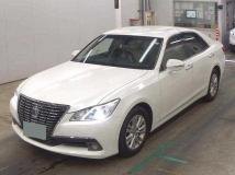 2014 Toyota Crown