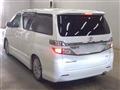 2013 Toyota Vellfire