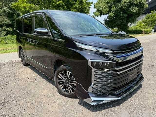 2023 Toyota Voxy