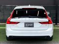 2017 Volvo V90
