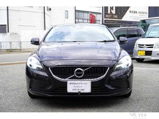 2016 Volvo V40