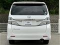 2013 Toyota Vellfire