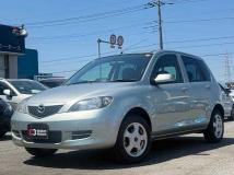 2005 Mazda Demio