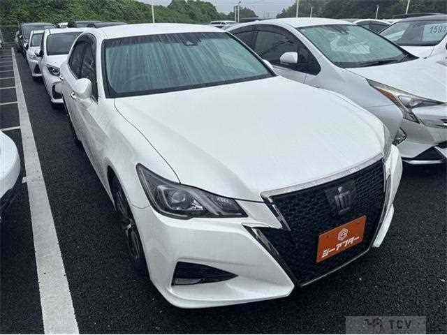 2017 Toyota Crown