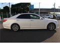 2016 Toyota Crown