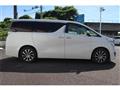 2015 Toyota Vellfire