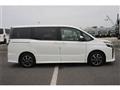 2017 Toyota Voxy