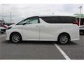 2018 Toyota Alphard Hybrid