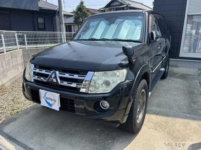 2011 Mitsubishi Pajero