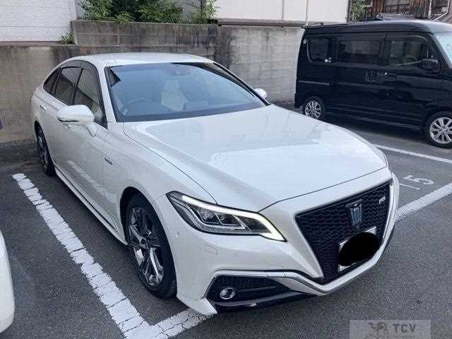 2019 Toyota Crown Hybrid