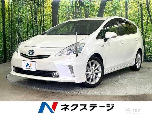 2013 Toyota PRIUS α