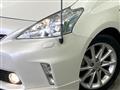 2013 Toyota PRIUS α