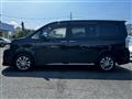 2011 Toyota Voxy