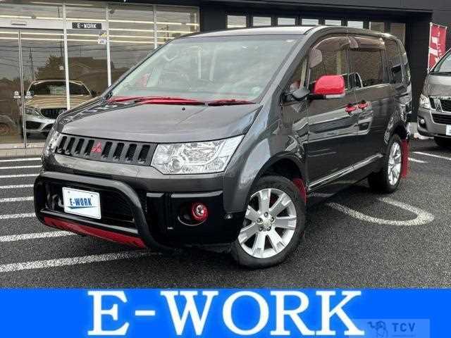 2013 Mitsubishi Delica D5
