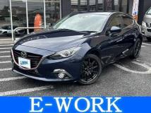 2014 Mazda Axela