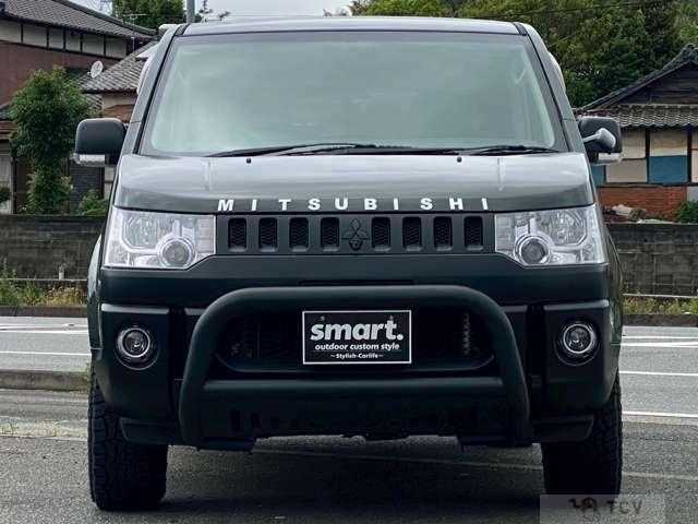 2007 Mitsubishi Delica D5