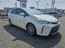 2017 Toyota PRIUS α