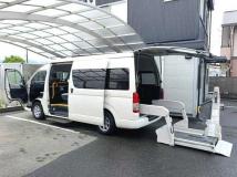 2016 Toyota Hiace Commuter