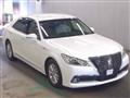 2013 Toyota Crown Hybrid