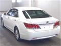 2013 Toyota Crown Hybrid