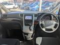 2013 Toyota Alphard G