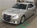 2014 Toyota Crown Hybrid
